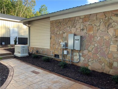 223 Vista Pkwy, Asheboro, NC 27205 - photo 5