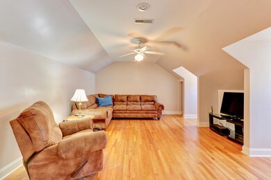 Upstairs Bonus Room