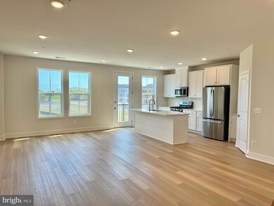 43362 Farringdon Square, Ashburn, VA 20148 - photo 2