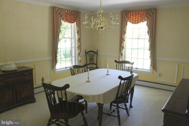 5845 Oklahoma Rd, Sykesville, MD 21784 - photo 4