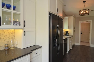 821 Aurora Cir, Red Wing, MN 55066 - photo 6