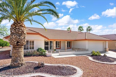 Curb appealling 14213 W Heritage Dr SCW