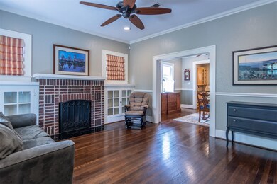 927 Pecore St, Houston, TX 77009 - photo 2