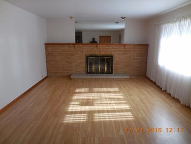 1270 Gumwood Dr, Columbus, OH 43229 - photo 2