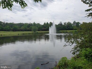 25272 Riffleford Square unit 201, Chantilly, VA 20152 - photo 5