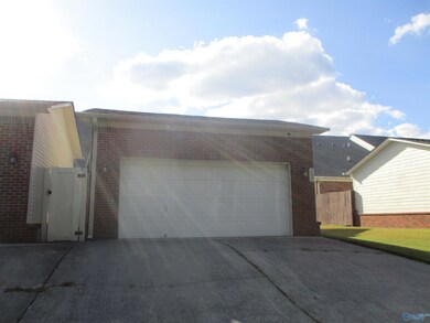 detached garage