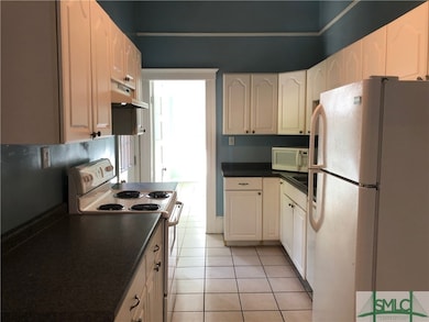 836 E Henry St unit A, Savannah, GA 31401 - photo 3