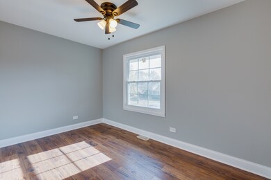 3412 Chambord Ln, Hazel Crest, IL 60429 - photo 5