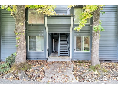 650 SW Meadow Dr unit 222, Beaverton, OR 97006 - photo 4