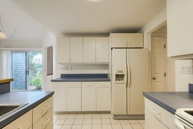 40 John Hall Cartway unit 40J, Yarmouth Port, MA 02675 - photo 5