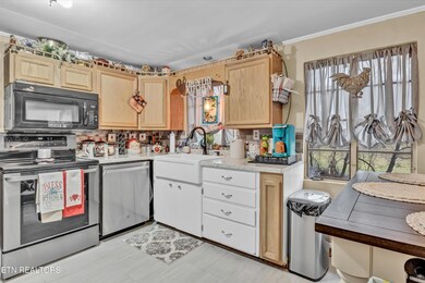 06-5004 Shady Rd-6