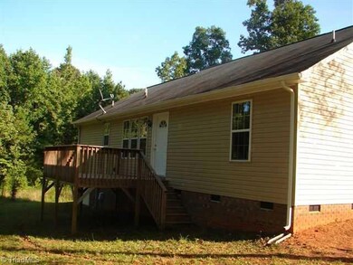 2125 Sunbeam Ct, Asheboro, NC 27205 - photo 4