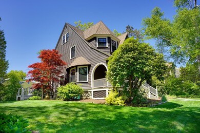 34 Gray St, Arlington, MA 02476 - photo 3