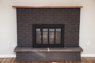 700 E Logan Ave (6)