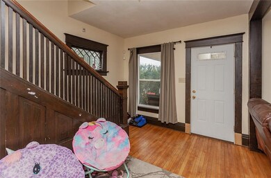 3139 7th St, Des Moines, IA 50313 - photo 2