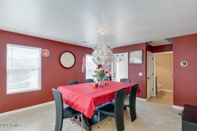 Eat in Kitchen