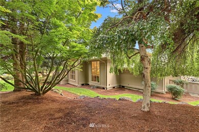 8233 Talbot Rd, Edmonds, WA 98026 - photo 3