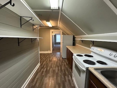 122 Glenwood St unit C, Mobile, AL 36606 - photo 3