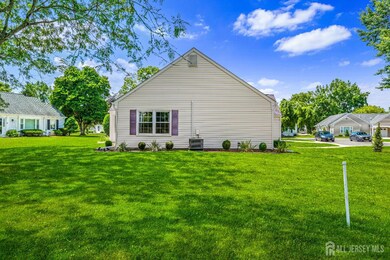 628A Windsor Way unit A, Monroe Township, NJ 08831 - photo 4