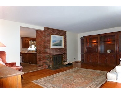 30 Rzasa Dr, Chicopee, MA 01013 - photo 3