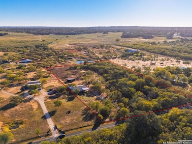 11922 Jolly Rd, Adkins, TX 78101 - photo 3