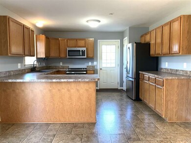 210 Brookview Dr, Hooksett, NH 03106 - photo 5