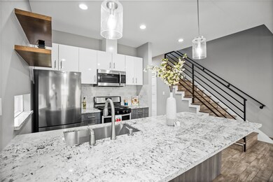 3923 Yale St unit B, Houston, TX 77018 - photo 5