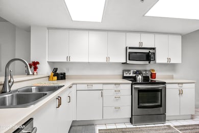 Cloverleaf South 3A7-7