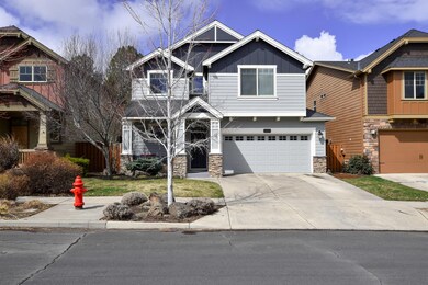 61277 Dayspring Dr, Bend, OR 97702 - photo 2