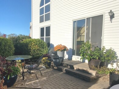 1960 W Downer Place, Aurora, IL 60506 - photo 3