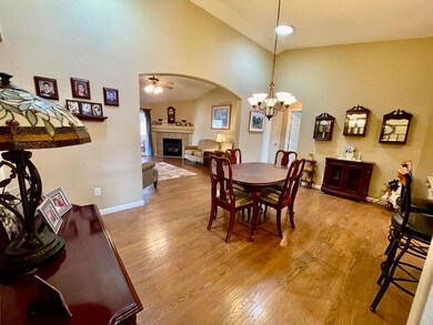 2201 SW Obsidian Ave, Redmond, OR 97756 - photo 6