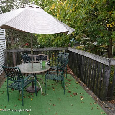 240 Washington St, East Stroudsburg, PA 18301 - photo 4