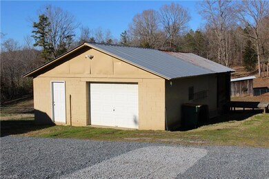 3032 Whippoorwill Dr, Asheboro, NC 27205 - photo 3