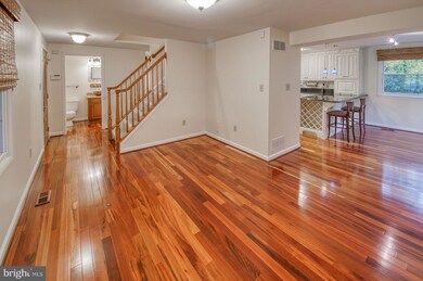 5827 Woodwinds Cir, Frederick, MD 21703 - photo 4