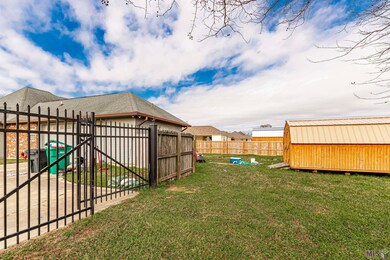 6428 Woodside Dr, Zachary, LA 70791 - photo 6