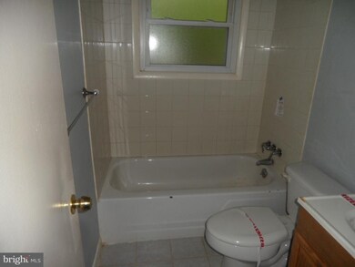 6411 Valley Park Rd, Capitol Heights, MD 20743 - photo 4