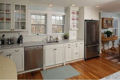 51 Thaxter St, Hingham, MA 02043 - photo 6