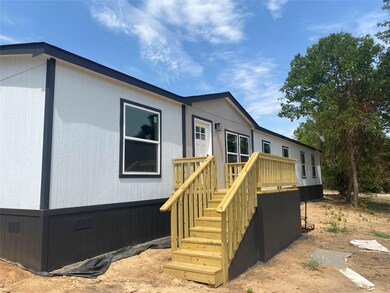 110 Kailyn Ln, Weatherford, TX 76085 - photo 2