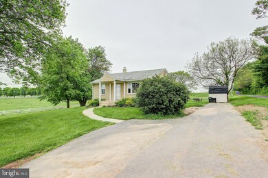 12001 Prices Distillery Rd, Damascus, MD 20872 - photo 2