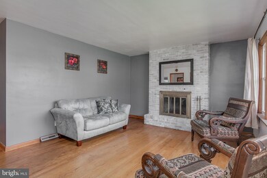 208 Rock Willow Ave, Hagerstown, MD 21740 - photo 4