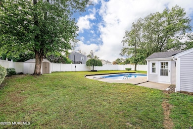 4 Harpers Ferry Rd, Toms River, NJ 08753 - photo 2