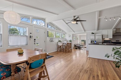 10-web-or-mls-411-bourn-ave