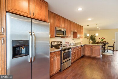 10105 Thrift Rd, Clinton, MD 20735 - photo 5