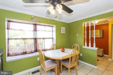 19048 Partridge Wood Dr, Germantown, MD 20874 - photo 5