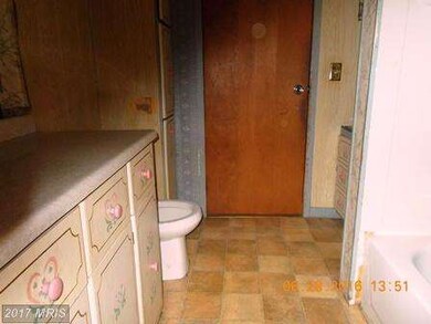 775 Sawmill Rd, Hedgesville, WV 25427 - photo 7