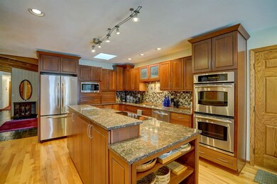 1867 Briarwood Ln, Fitchburg, WI 53575 - photo 6