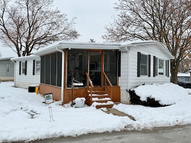 114 Melbrooke Rd, Elgin, IL 60123 - photo 3