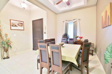 904 S Flag St unit 52, Pharr, TX 78577 - photo 3