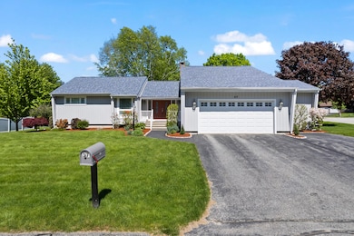 37 Longbow Ct_103