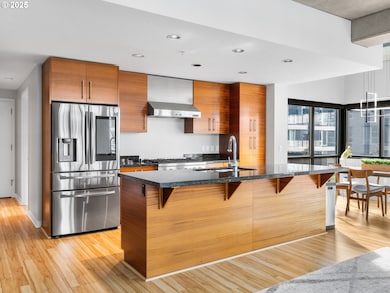 Pacifica unit 406, Portland, OR 97209 - photo 3